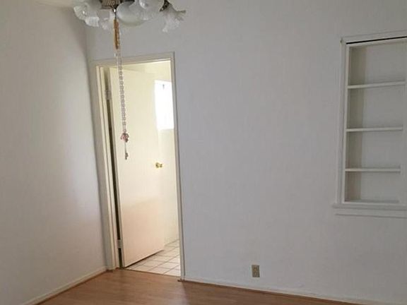 2nd image of 10260 E Live Oak Ave