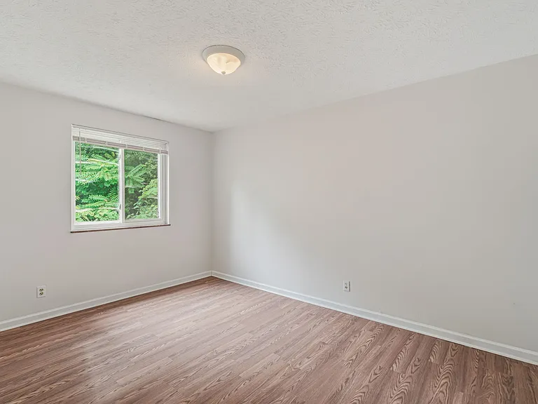 476 E Red Bud Rd #0 — Photo 8
