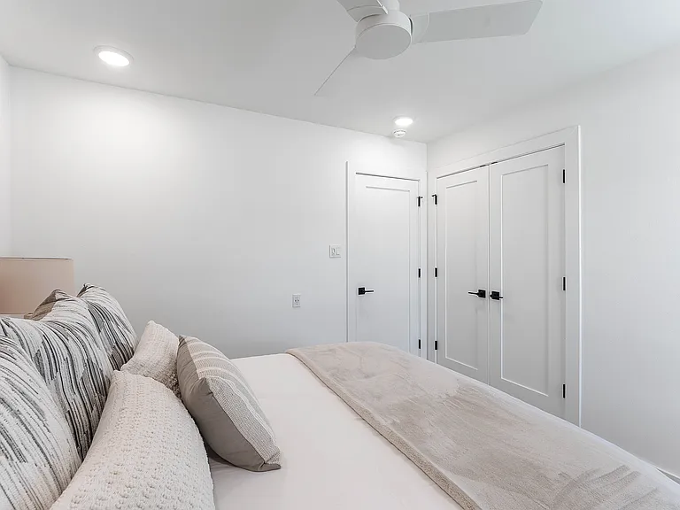 Horizon Line Dr — Photo 20