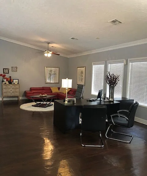 Regal Vista — Photo 17