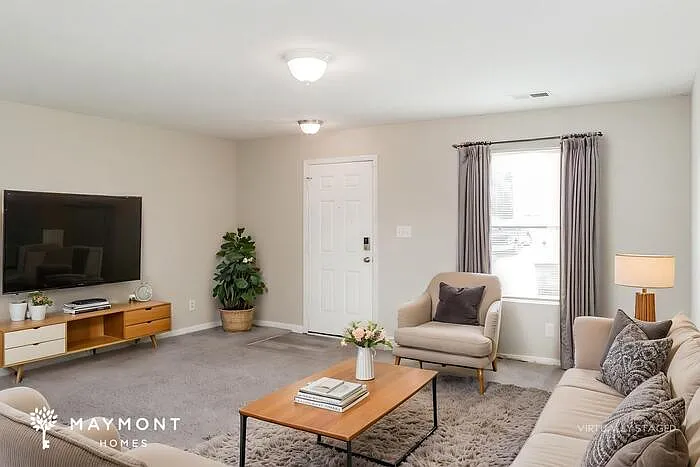 130 Dormont Dr NE — Photo 5