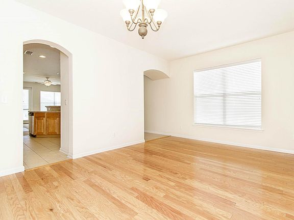 4th image of 1519 Tawny Marsh Ct