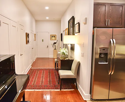 Sold by Holly's Staten Island Buzz | media 9