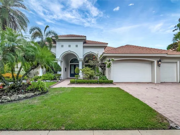 9630 Tree Tops Lake Rd, Tampa, FL 33626