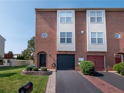 53 Freedom Ter, Easton, PA, 18045