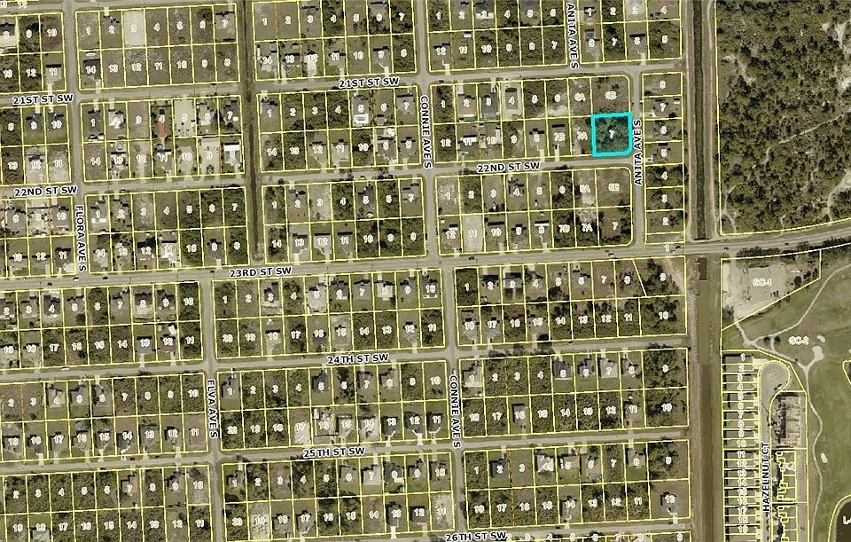 2nd image of 2502 22nd St SW