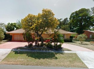 1686 39th St, West Palm Beach, FL 33407