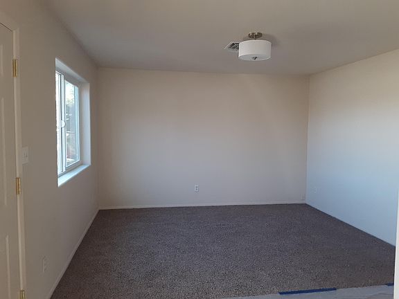 3rd image of 602 Union Ave