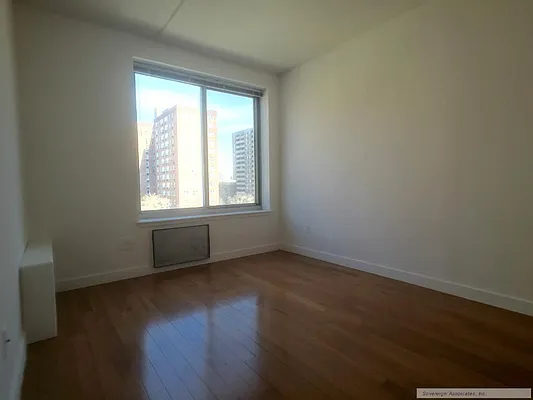 Rented by Sovereign Associates | media 16