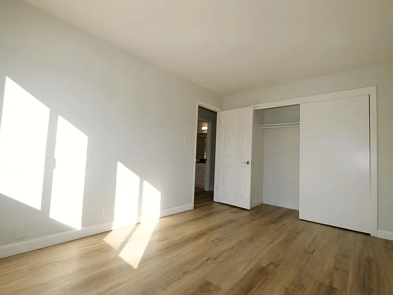 385 Talbot Ave #1 — Photo 12