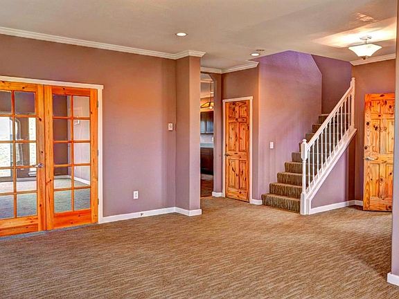 2nd image of 277 Georgia Dr