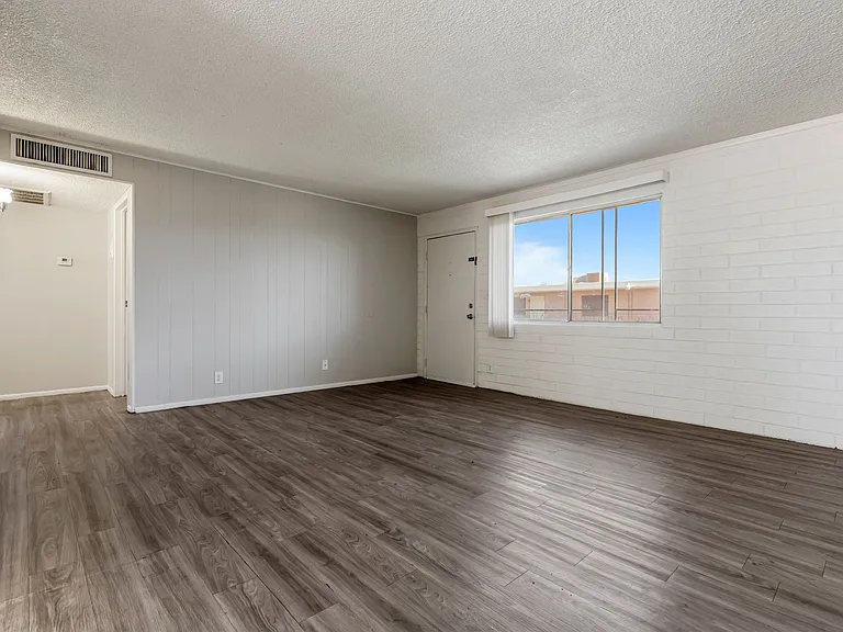 30-web-or-mls-Unit 21-2_07102025