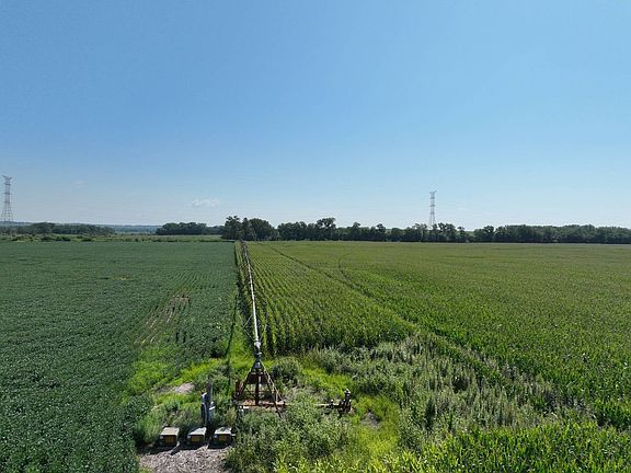 5th image of 837 Road