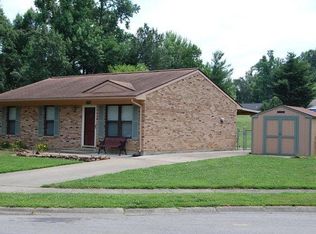 3460 Millers Fall Cir, Owensboro, KY 42303