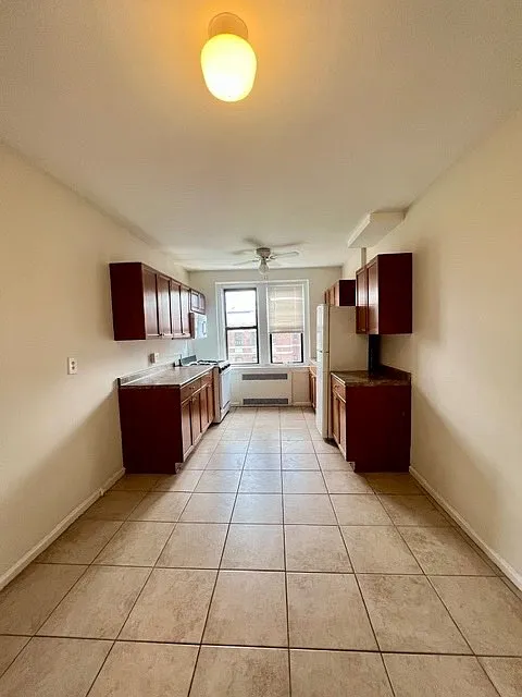 1 bed, 1.0 bath, $2,125 — Photo 3
