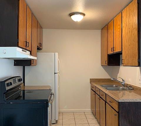 5th image of 1506 Market Ave