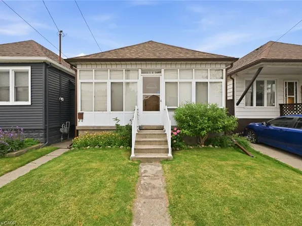 156 Hope Ave, Hamilton, ON L8H 2E8