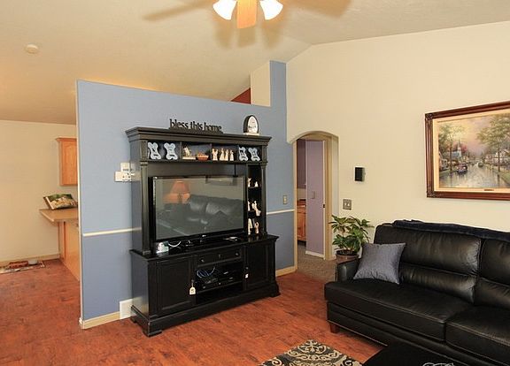 5th image of 14242 S Crown Rose Dr