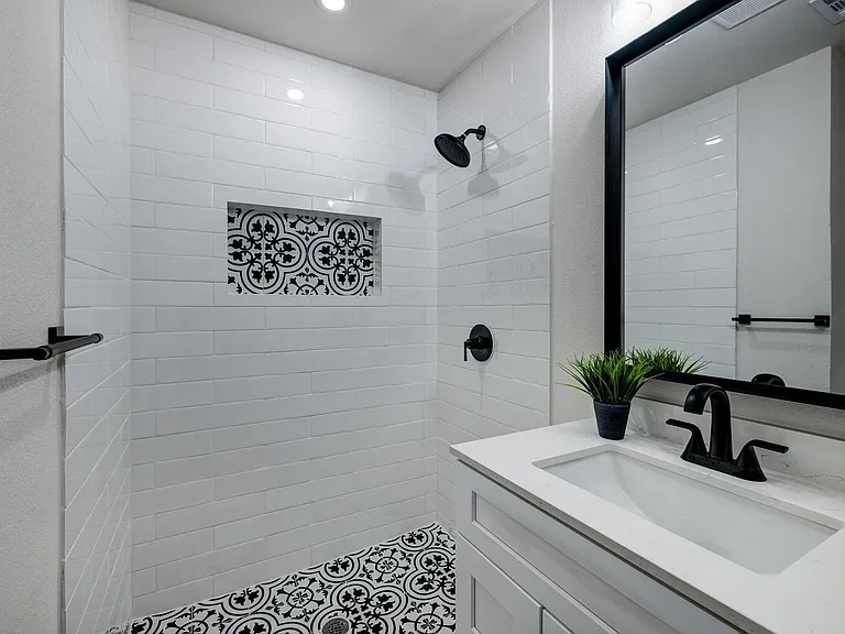 5001 Cottonwood Cir #B — Photo 24
