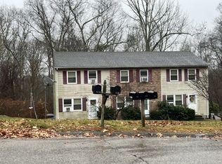 173 Woodland Dr, Uncasville, CT 06382