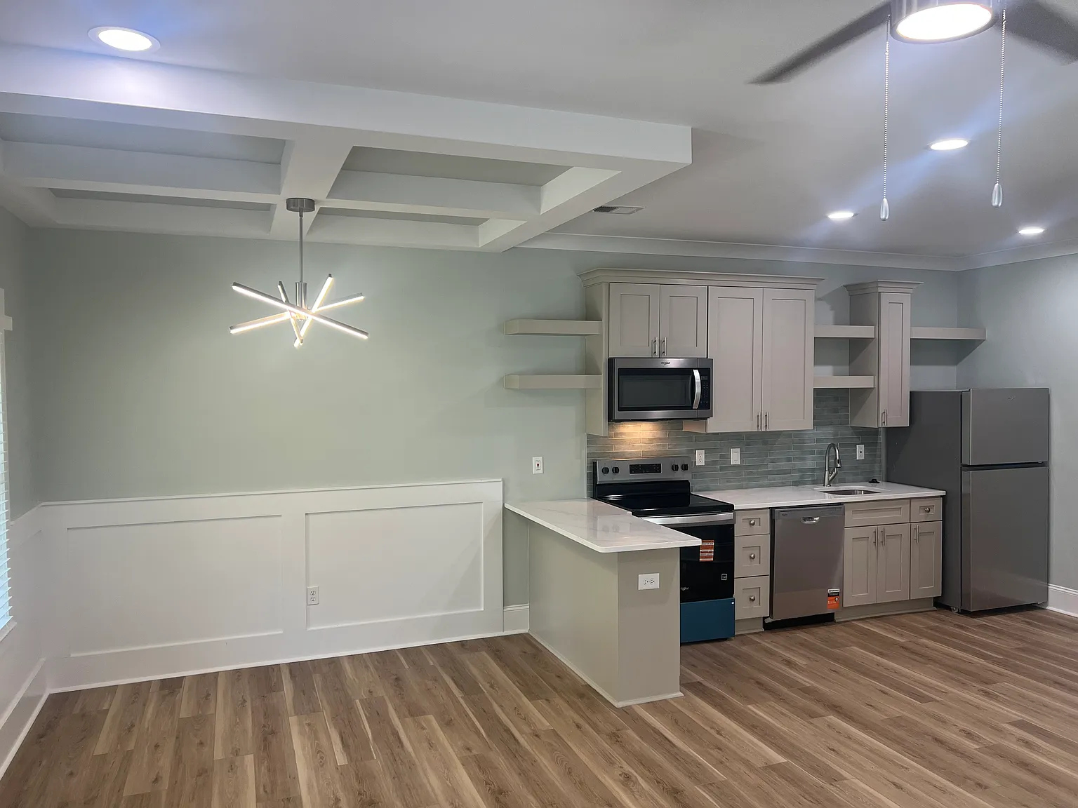 3 bed, 1220 sqft, $2,500 — Photo 3