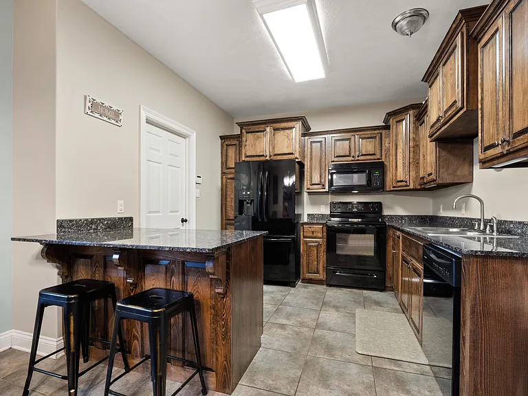 105 Small Oaks Rd — Photo 9