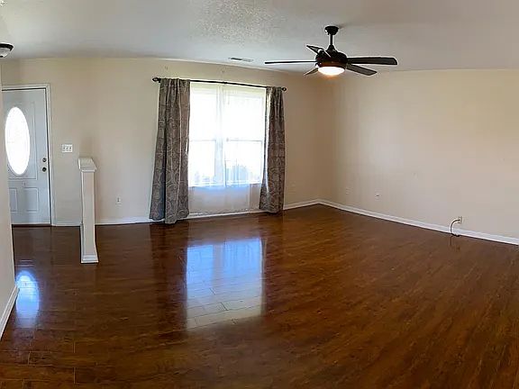 1st image of 1635 Jefferson Cir