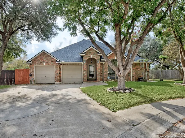 9479 Camino Venado, Helotes, TX 78023