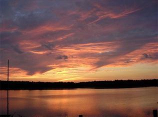 22 Highland Bay Dr, Wareham, MA 02571