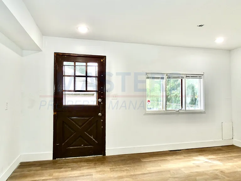 2803 Chase St — Photo 7