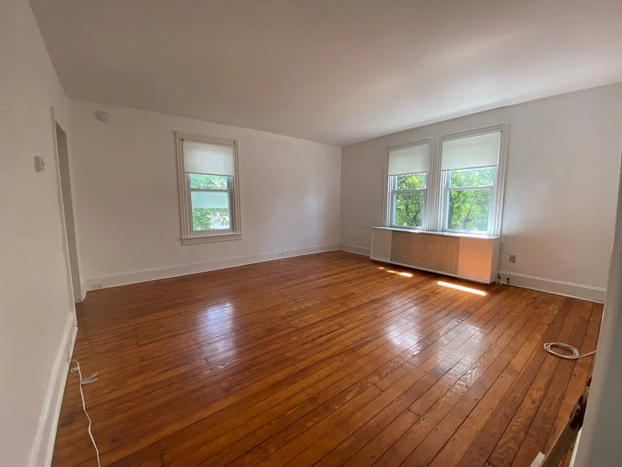 1 bed, 750 sqft, $1,350 — Photo 3