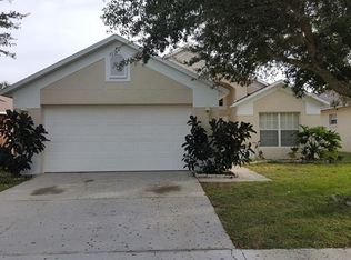 925 Woodsong Way, Clermont, FL 34714