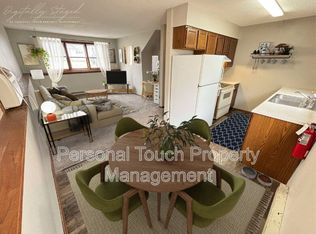 1422 6th Ave N, Moorhead, MN 56560