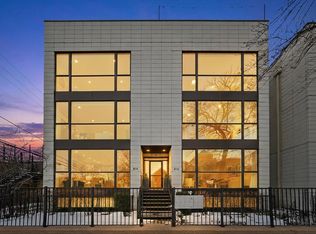 816 N Wood St #3N, Chicago, IL 60622