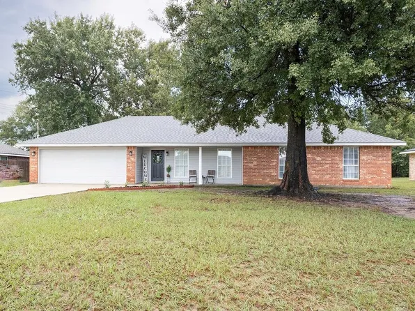 1210 Katy Ln, Westlake, LA 70669