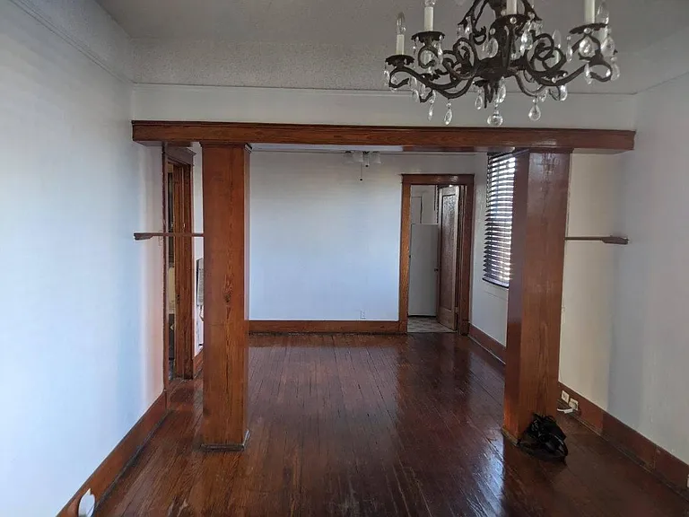 4213 S Robertson St — Photo 9