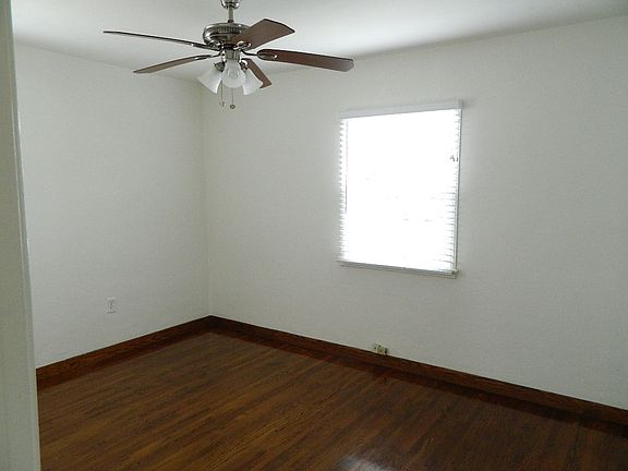 4th image of 520 Acacia Ave