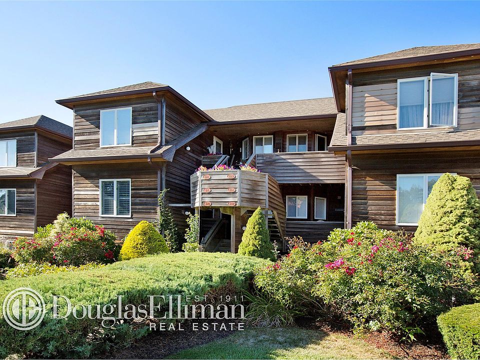 1st image of 610 Fox Hill Dr