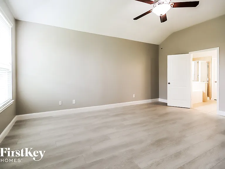 30807 Gardenia Trace Dr — Photo 9