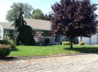407 W 49th Ave, Kennewick, WA 99337