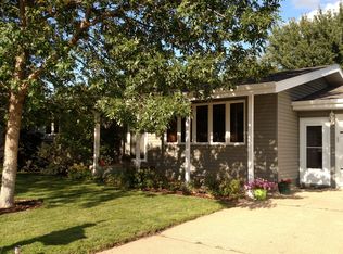 984 13th Ave W, Dickinson, ND 58601