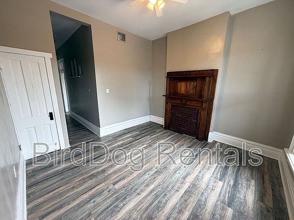 4th image of 1044-1046 E Long St