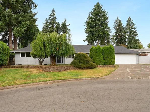 212 NW 83rd St, Vancouver, WA 98665