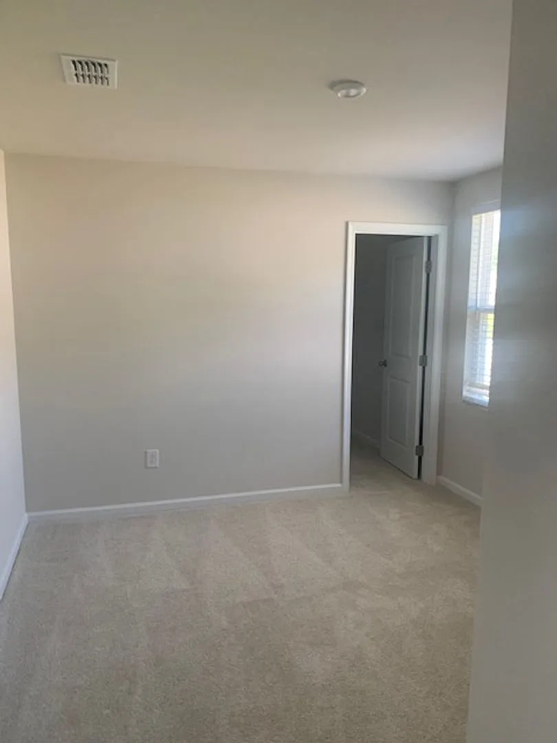 Single Family Home — Photo 3