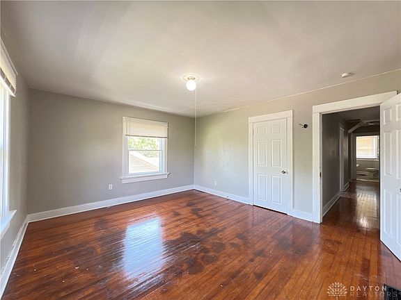 4th image of 24-26 W Beechwood Ave