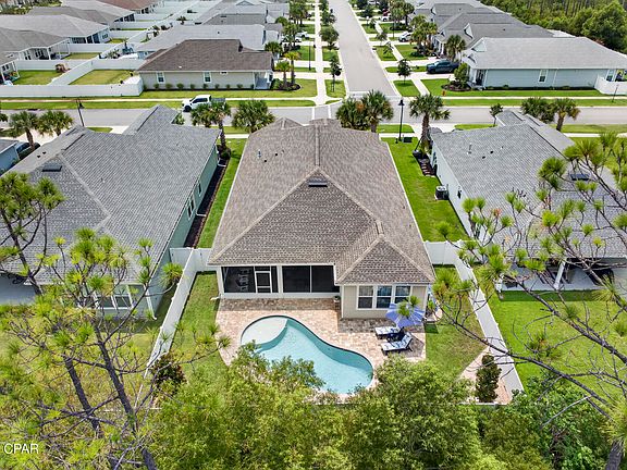 3rd image of 340 Basin Bayou Dr