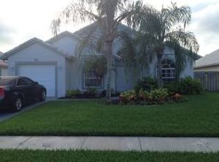 1912 Oak Berry Cir, Wellington, FL 33414