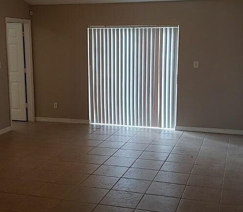 3rd image of 14238 Furman Ave