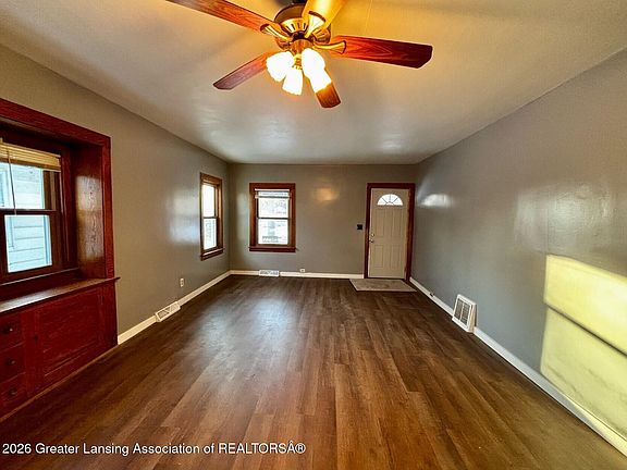 5th image of 531 S Hayford Ave