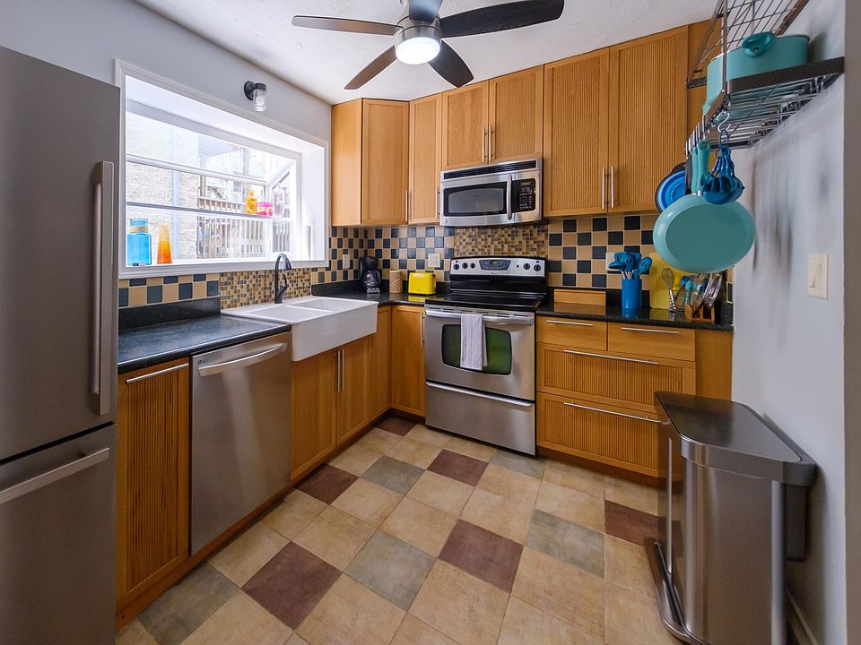 1st image of 4616 N Ashland Ave